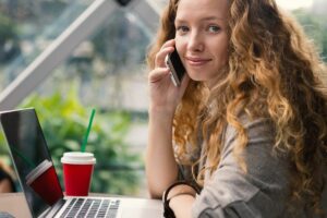 Working On Laptop At Starbucks Or Dunkin’: How Long Can You Do It?